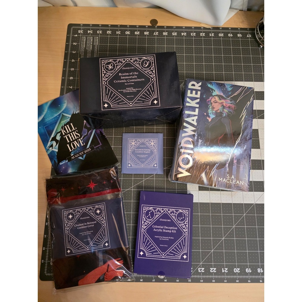 Illumicrate August 2025 full box